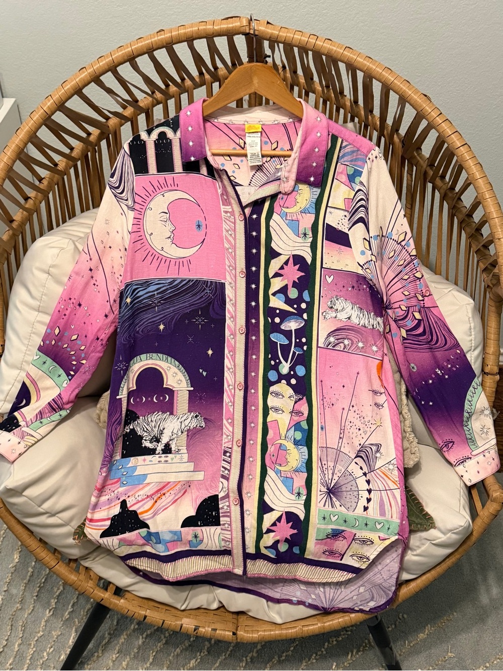 Agua Bendita Eter Crystal Shirt – Size Medium – NWOT – RARE Celestial Print - Picture 2 of 13